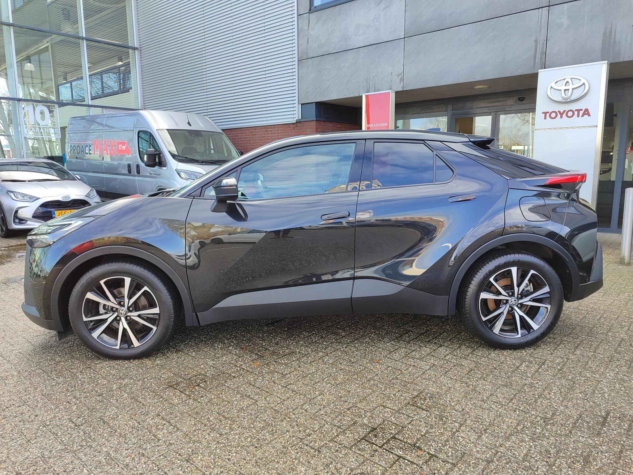 Hoofdafbeelding Toyota C-HR