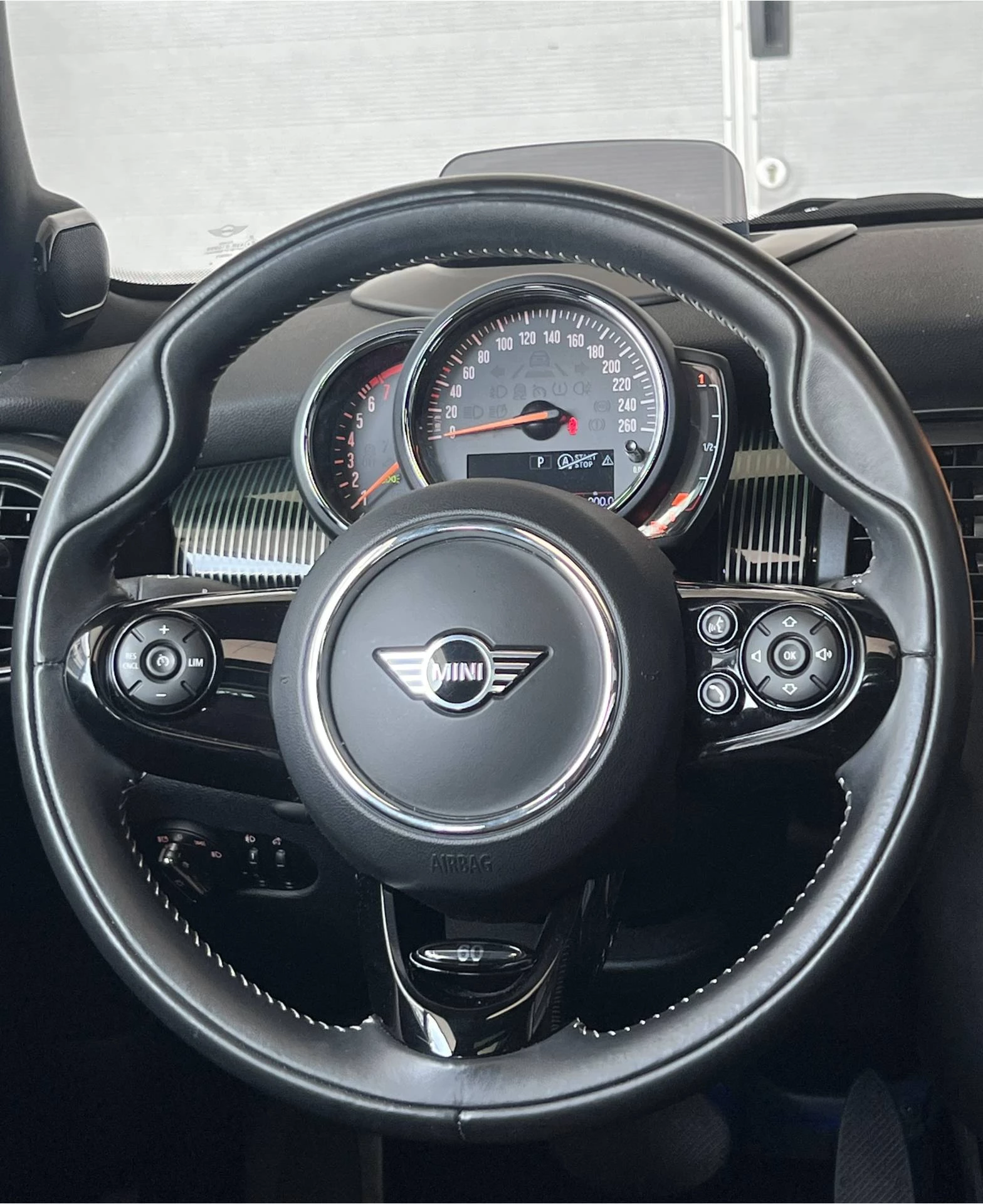 Hoofdafbeelding MINI Cooper