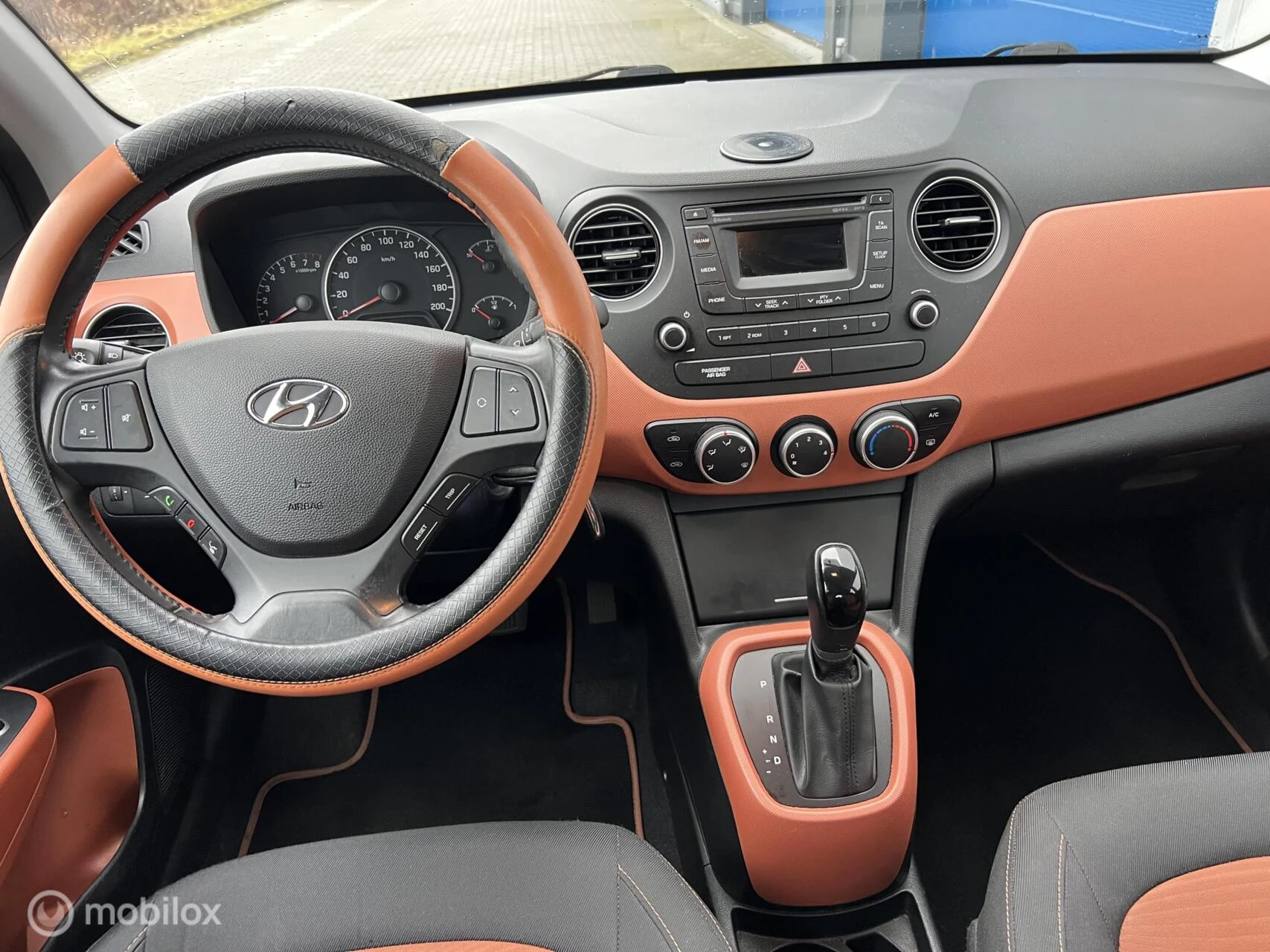 Hoofdafbeelding Hyundai i10