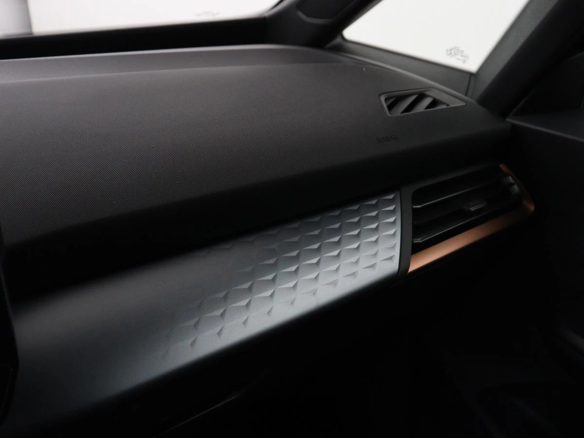 Hoofdafbeelding CUPRA Born