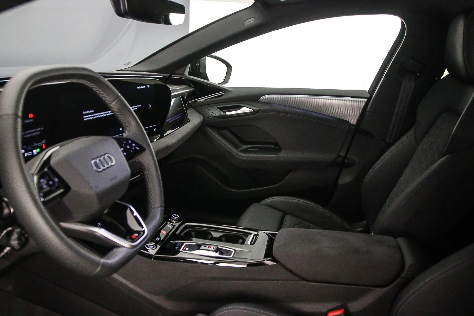 Hoofdafbeelding Audi A6 Avant e-tron