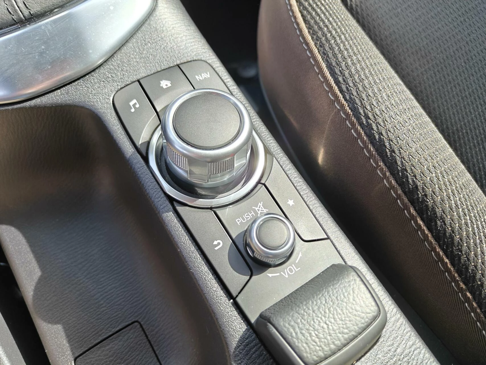 Hoofdafbeelding Mazda 2