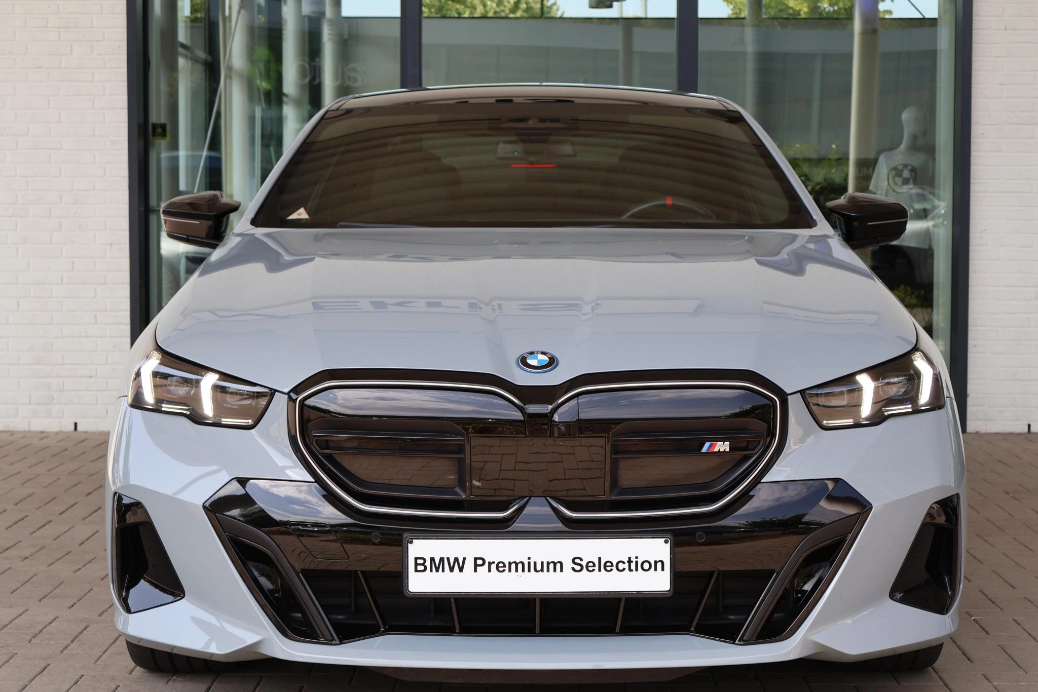 Hoofdafbeelding BMW i5