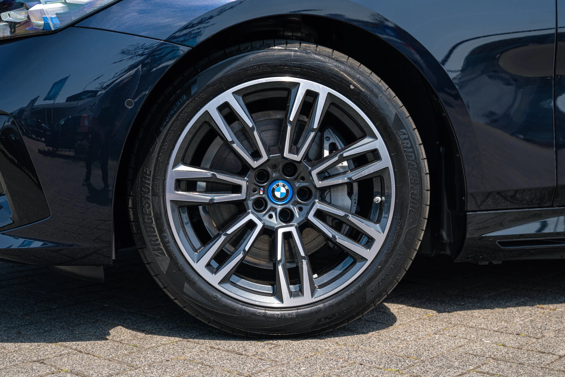 Hoofdafbeelding BMW i5