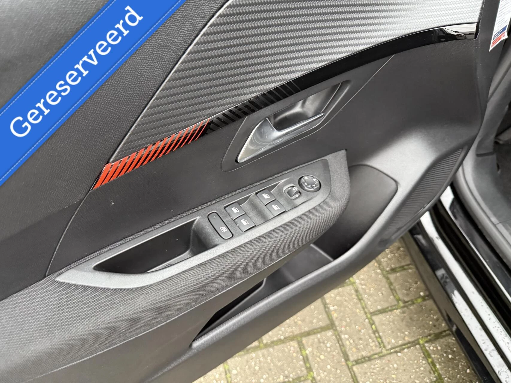 Hoofdafbeelding Peugeot e-208