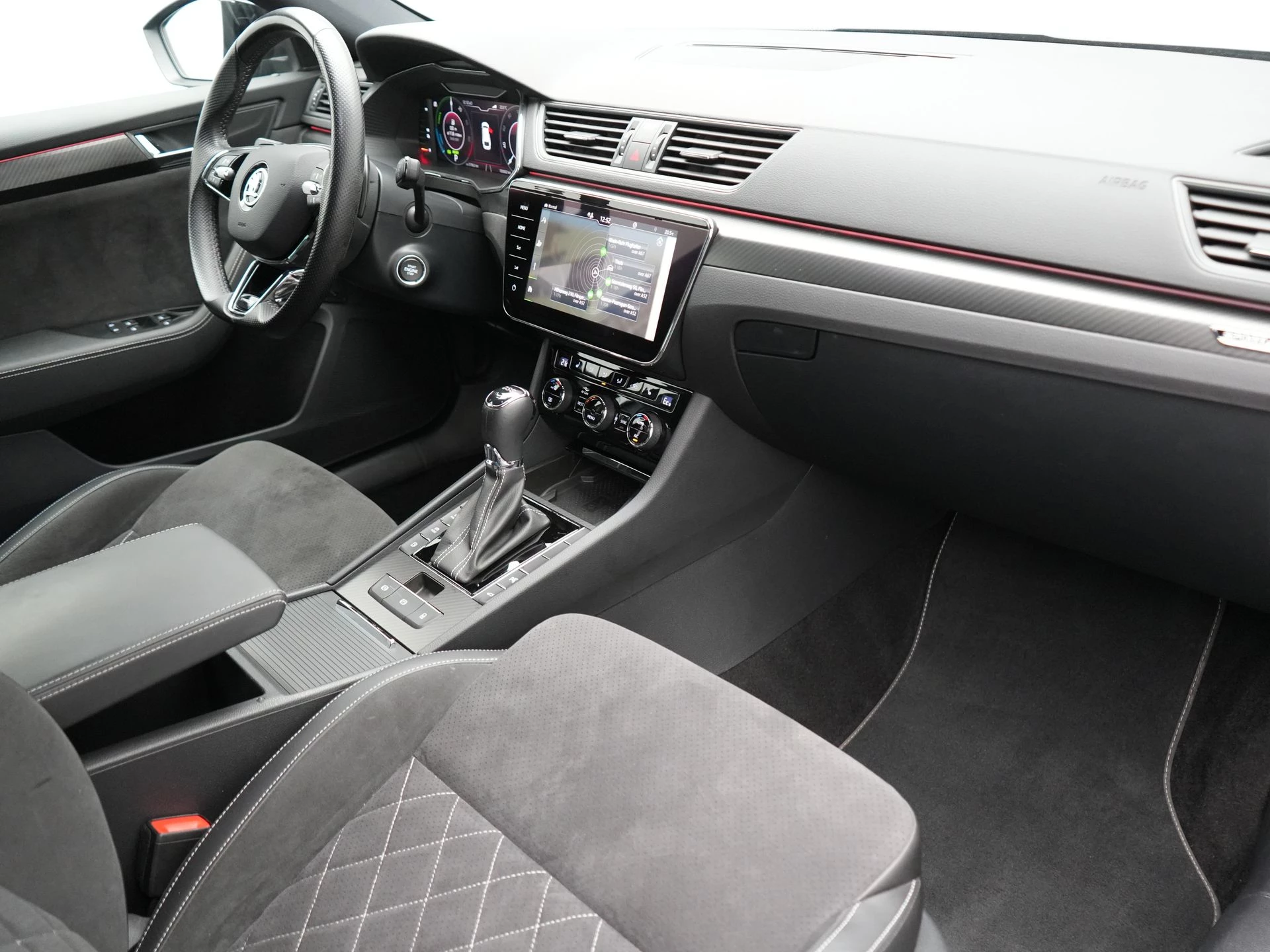 Hoofdafbeelding Škoda Superb