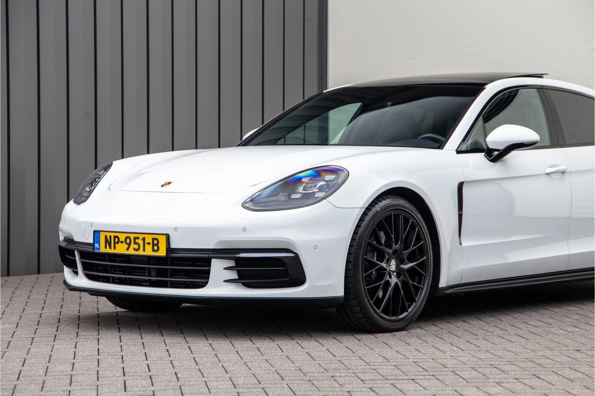 Hoofdafbeelding Porsche Panamera