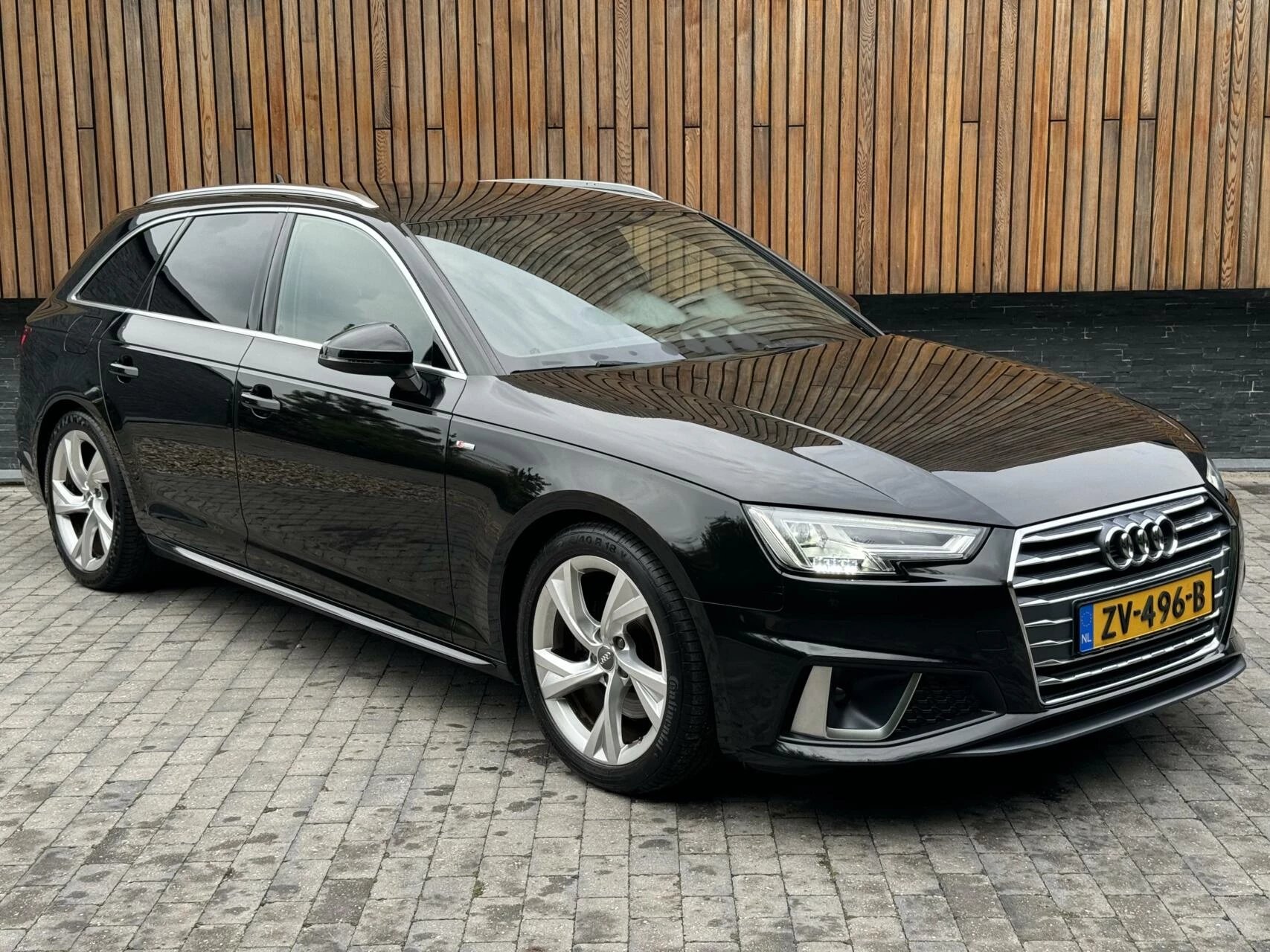 Hoofdafbeelding Audi A4