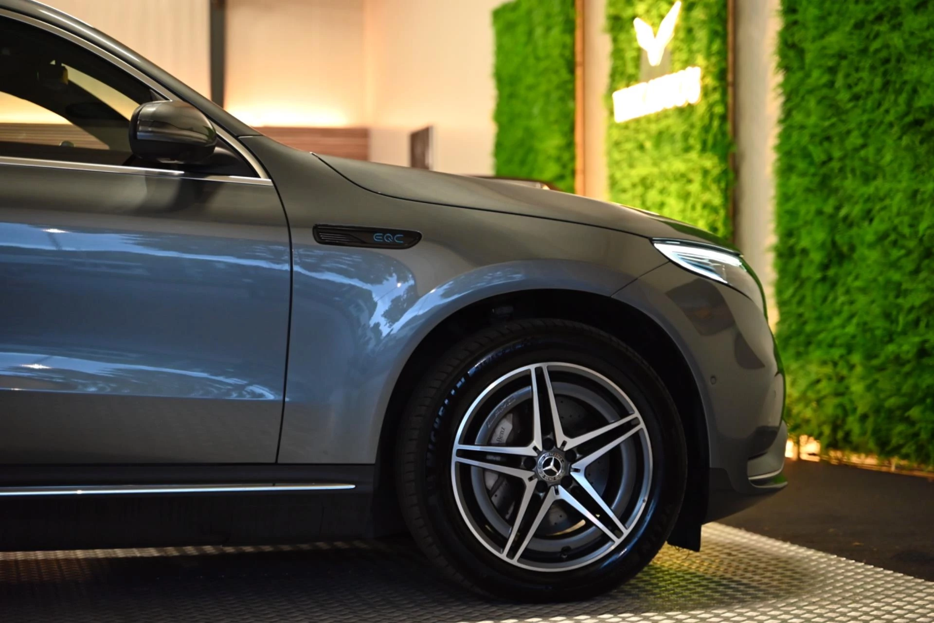 Hoofdafbeelding Mercedes-Benz EQC