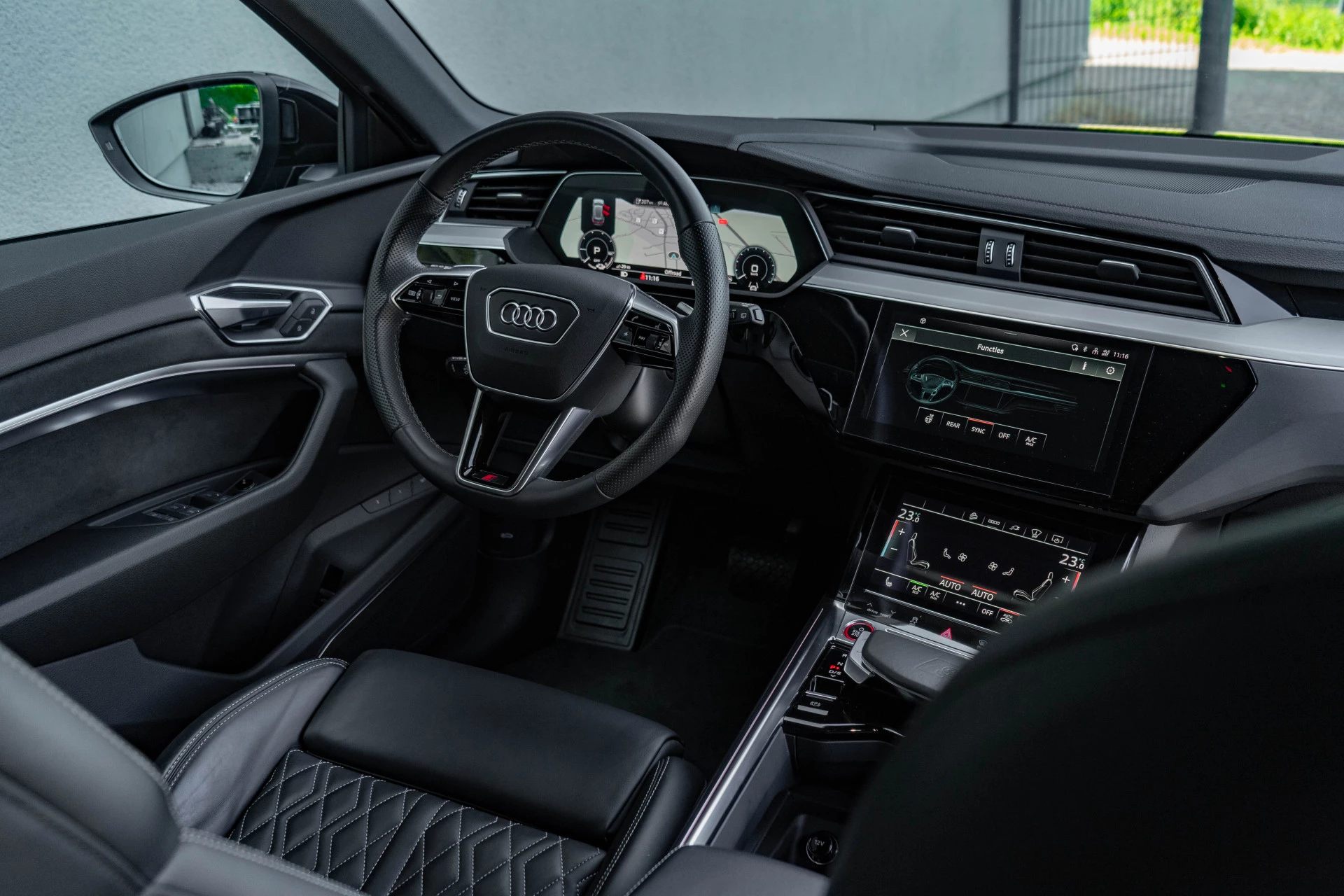 Hoofdafbeelding Audi e-tron