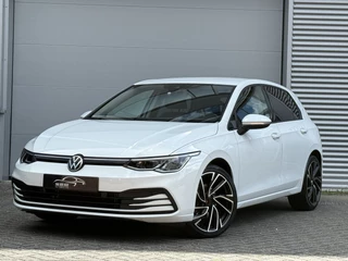 Volkswagen Golf 1.5 eTSI Style | Nieuw model | Camera | Draadloze lader | | Apple Carplay | DAB+