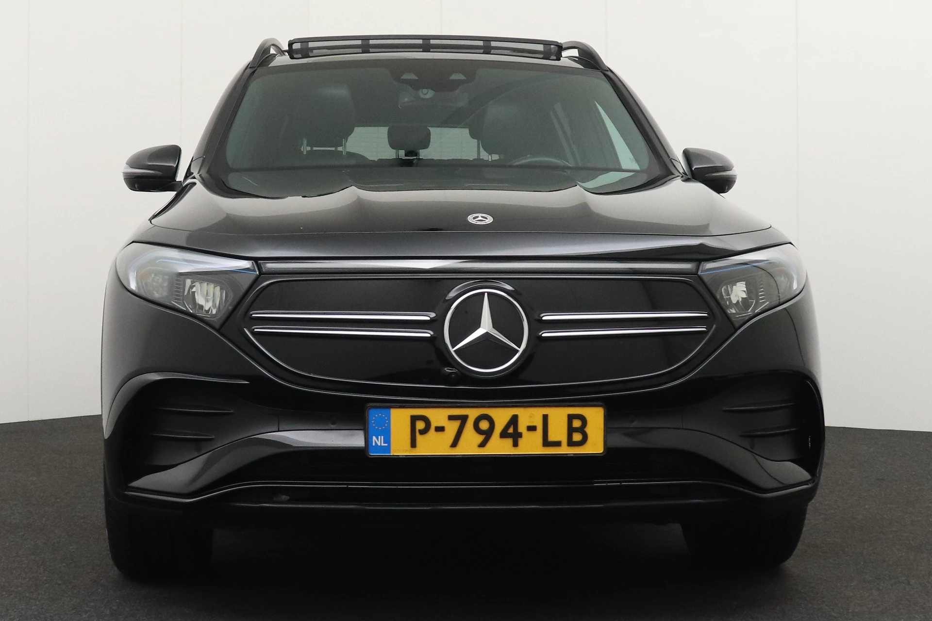 Hoofdafbeelding Mercedes-Benz EQB