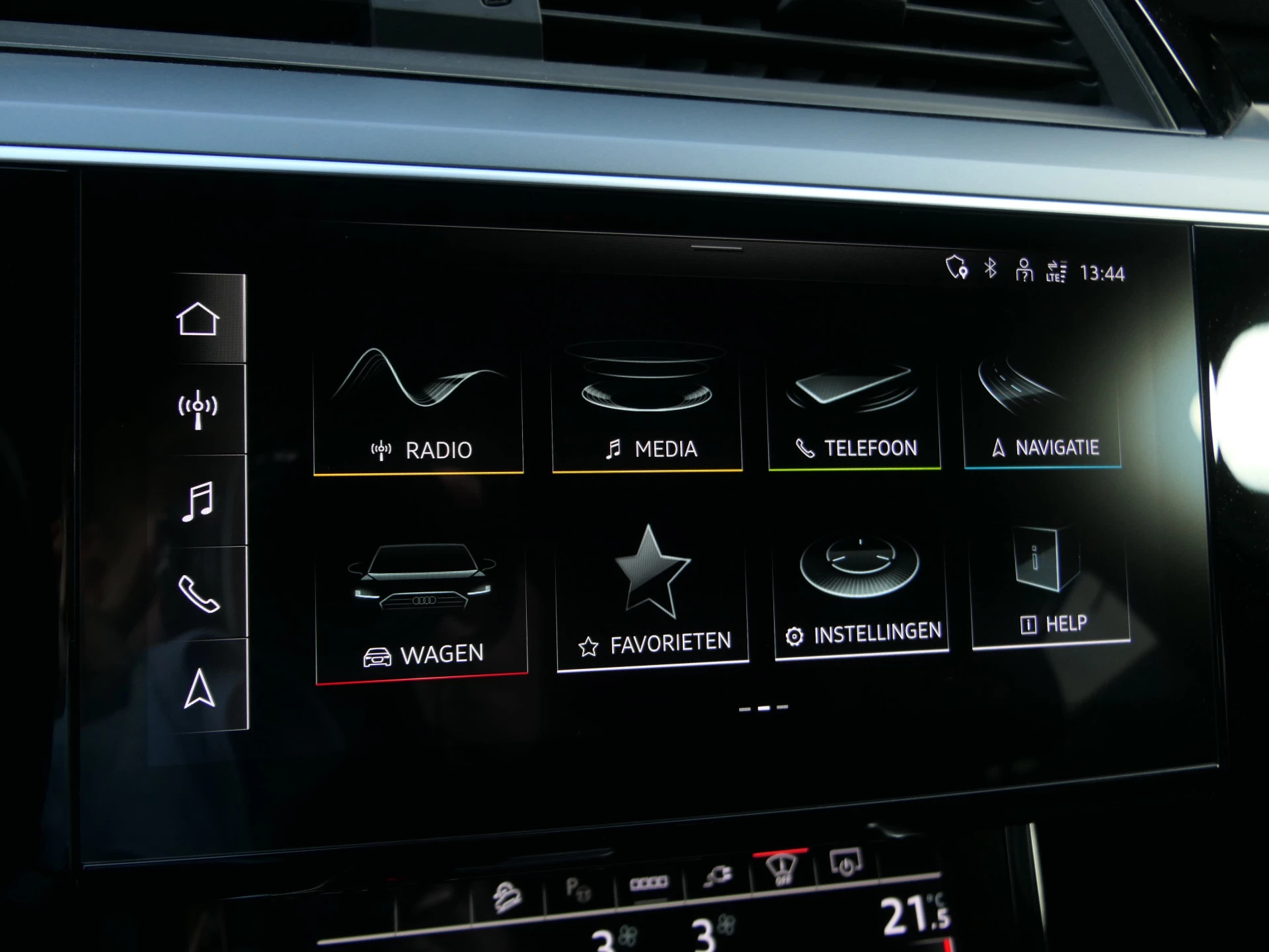 Hoofdafbeelding Audi e-tron