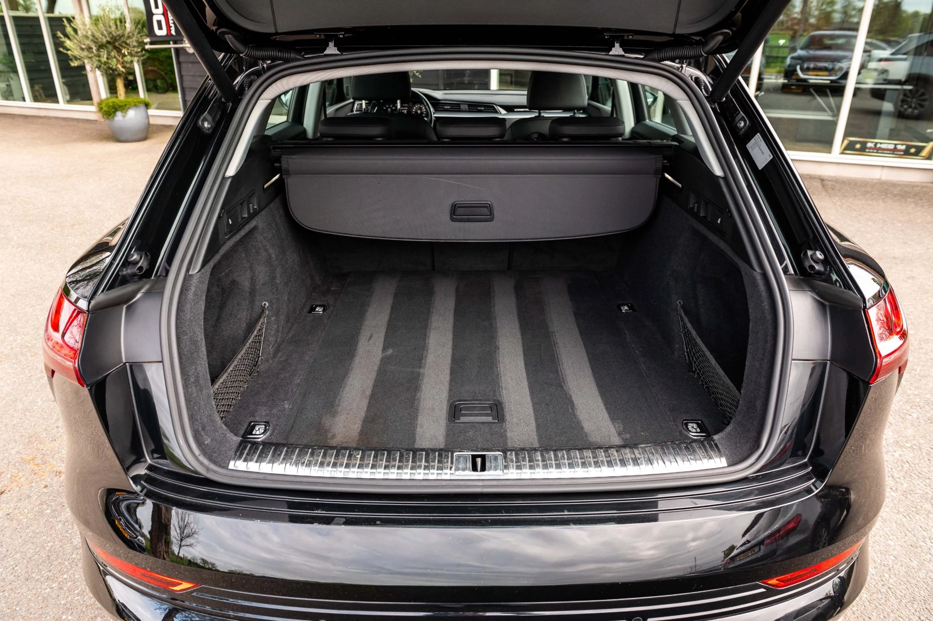 Hoofdafbeelding Audi e-tron