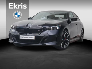 Hoofdafbeelding BMW i5 BMW i5 M60 xDrive 84 kWh M-Sportpakket Pro/ Bowers & Wilkins/ Comfort Acces/ Driving Assistant Professional/ 21" LMV/ Stoelventilatie/ Panoramadak
