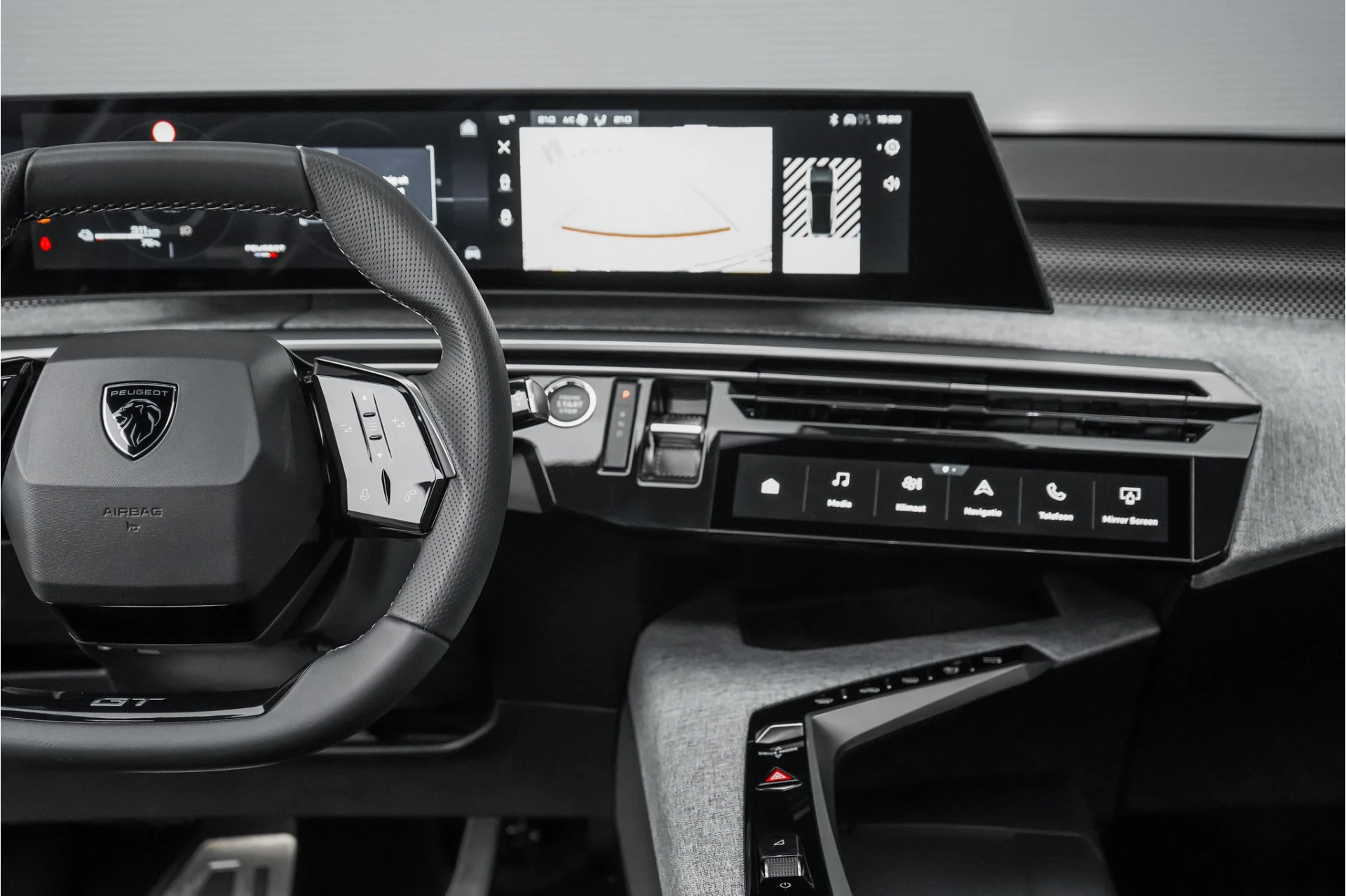 Hoofdafbeelding Peugeot e-3008