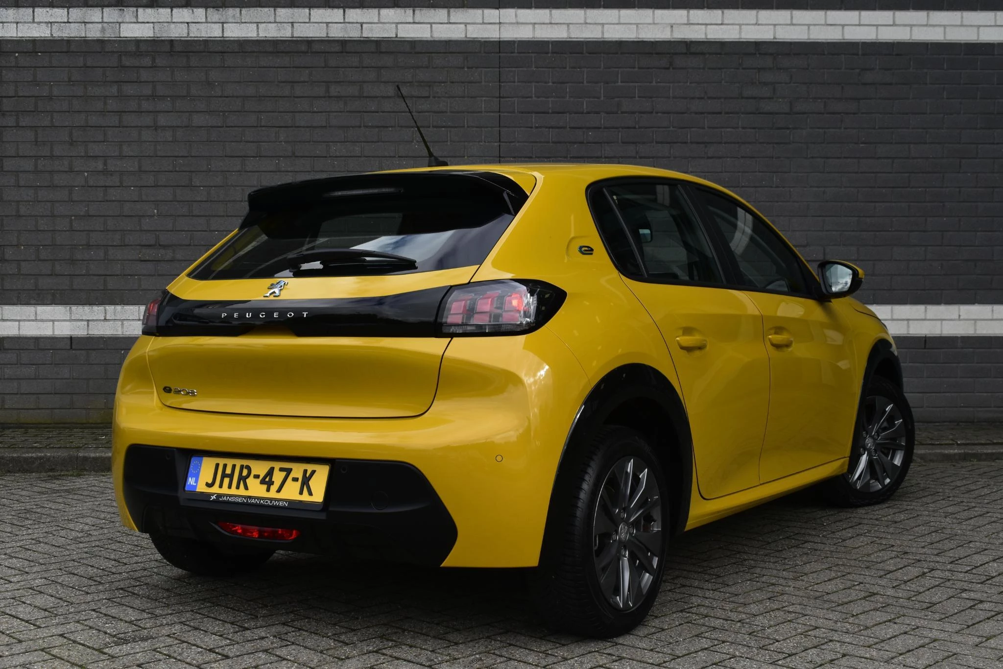 Hoofdafbeelding Peugeot e-208