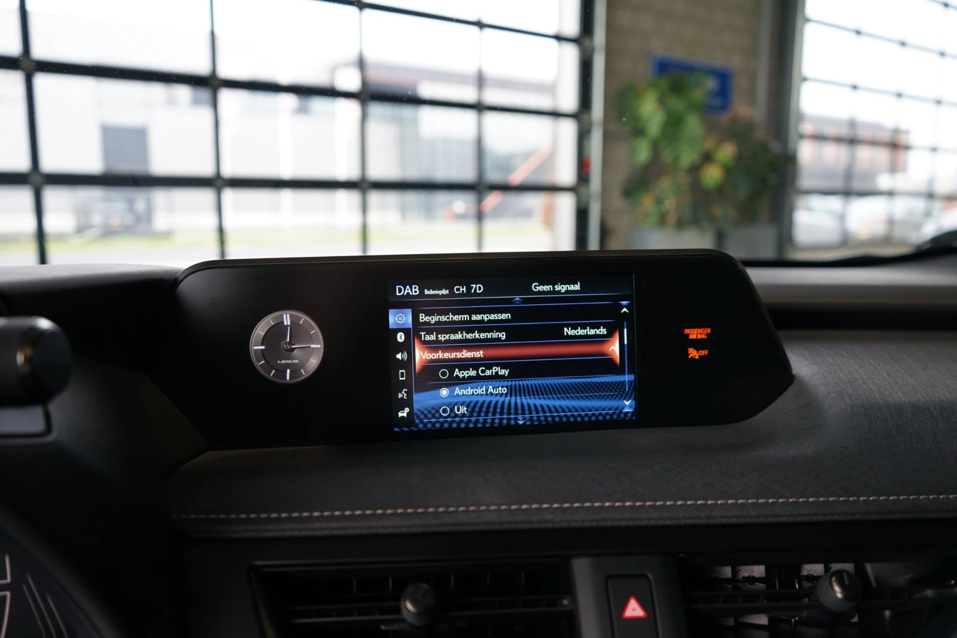 Hoofdafbeelding Lexus UX