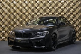 BMW 2-serie Coupé M2 DCT 370pk M-performance uitlaat Harman/Kardon Frozen black wrap Lane assist Camera