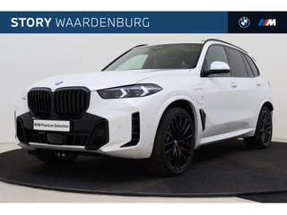 BMW X5 xDrive50e High Executive M Sport Automaat / Panoramadak / Trekhaak / Soft-Close-Automatic / Comfort Access / Adaptieve LED / Parking Assistant Professional / Harman Kardon / Gesture Control