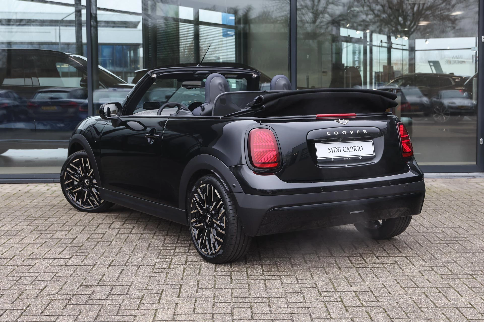 Hoofdafbeelding MINI Cooper Cabrio