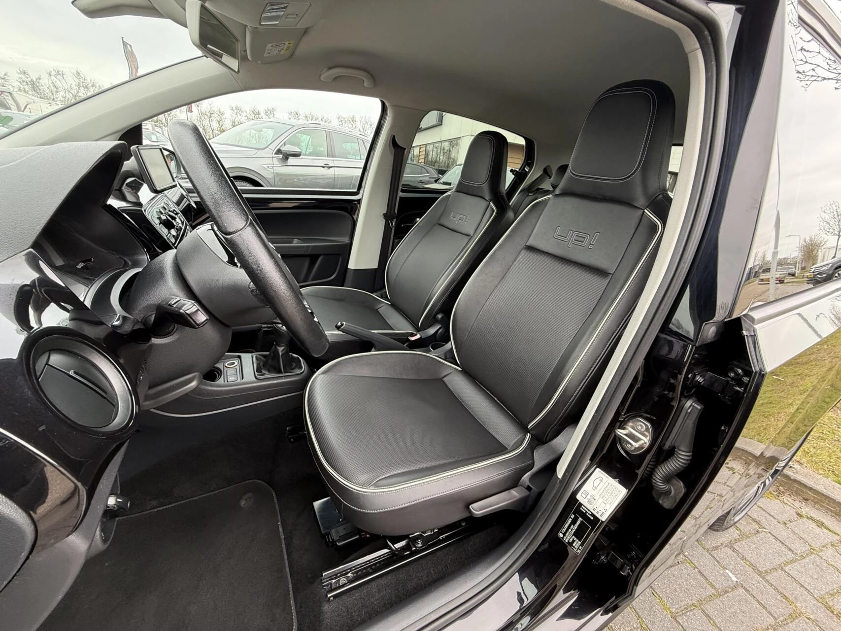 Hoofdafbeelding Volkswagen up!