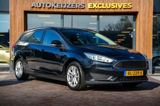 Hoofdafbeelding Ford Focus Ford Focus Wagon 1.0 Trend PDC Navi Cruise Trekhaak LMV Airco
