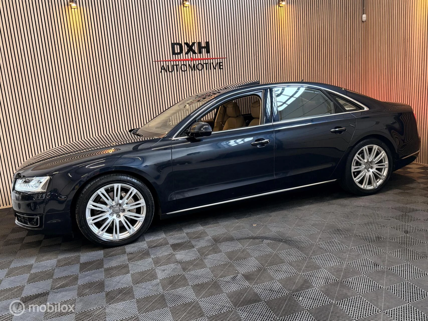 Hoofdafbeelding Audi A8