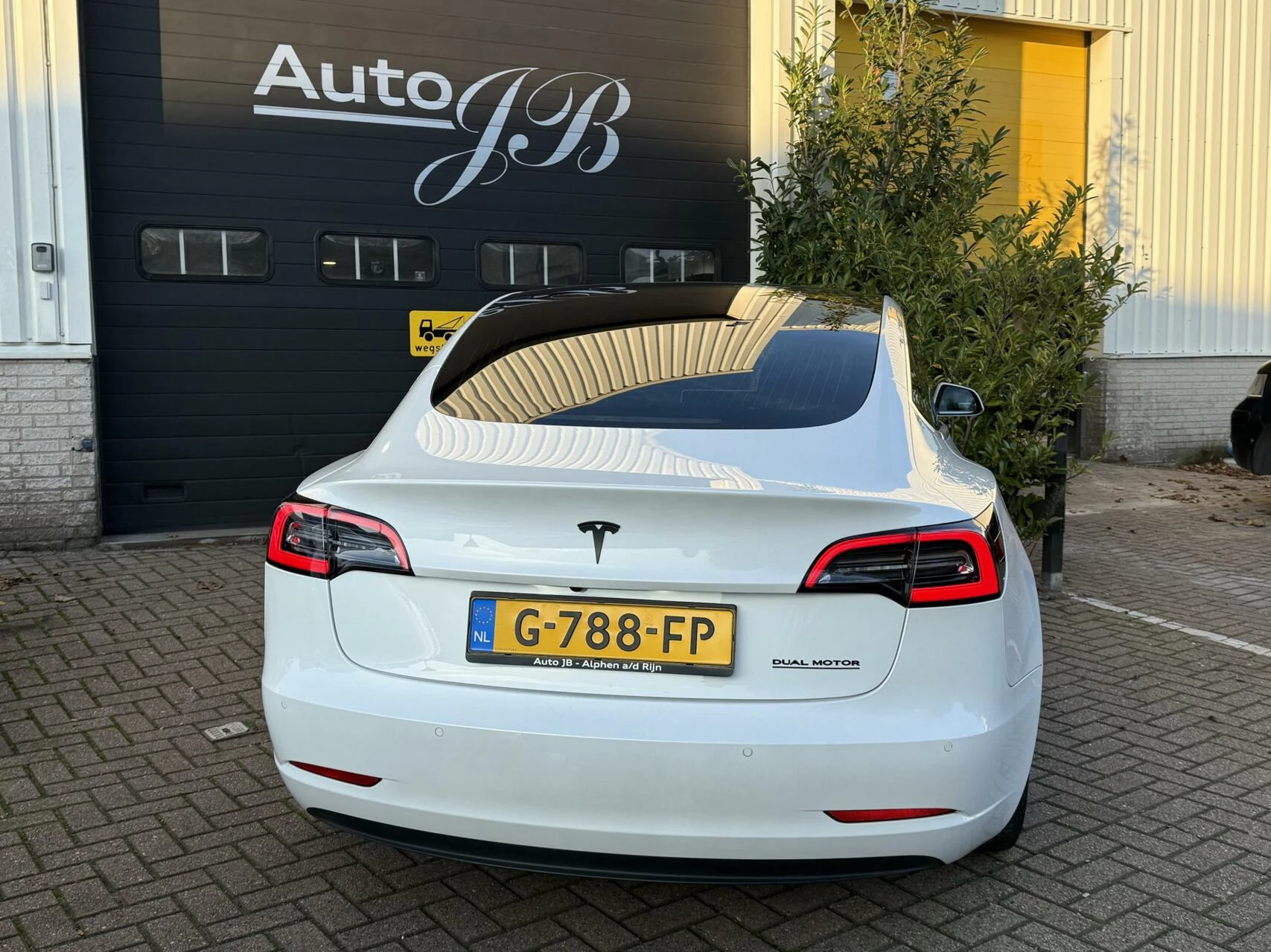 Hoofdafbeelding Tesla Model 3