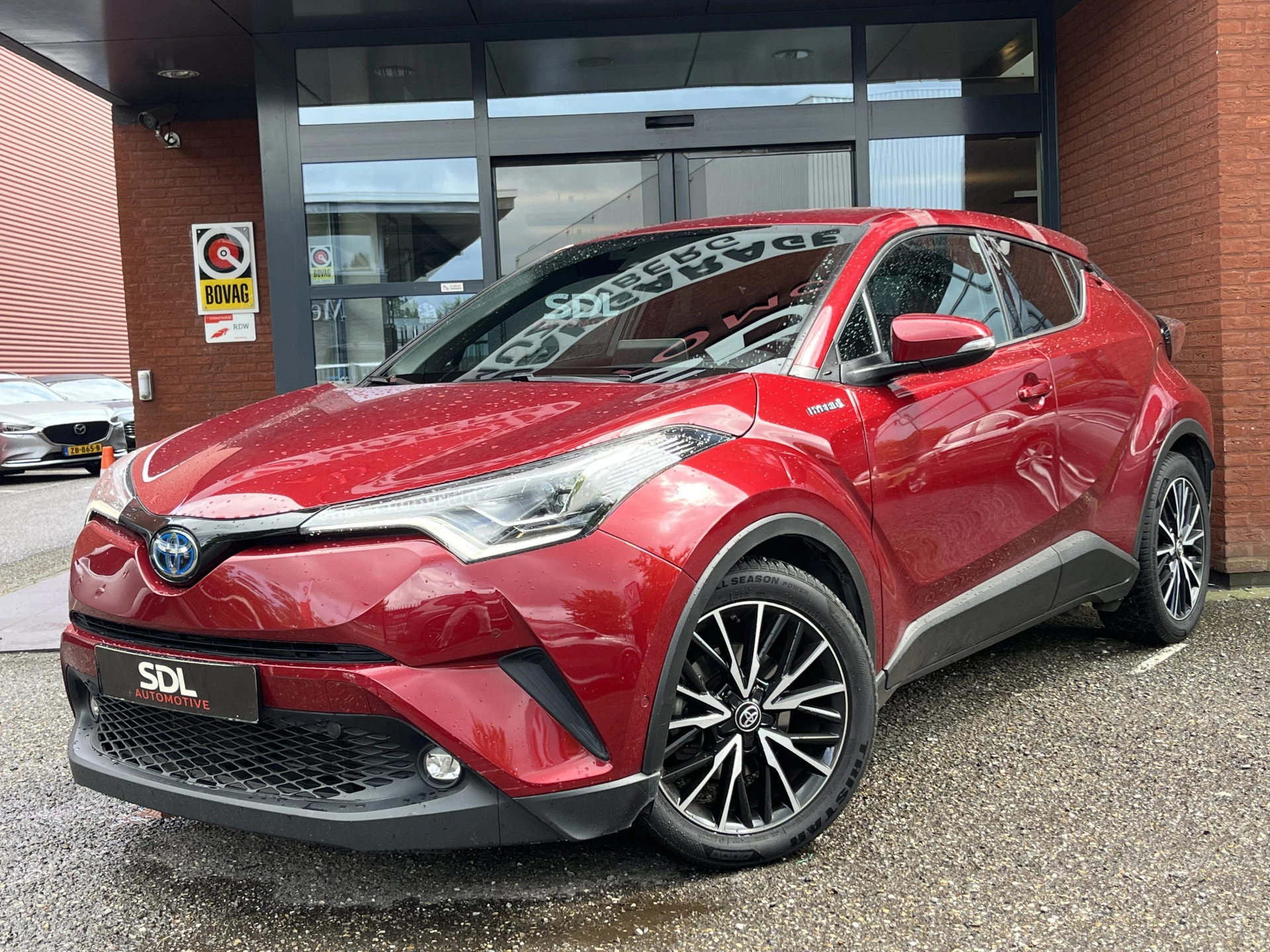 Hoofdafbeelding Toyota C-HR