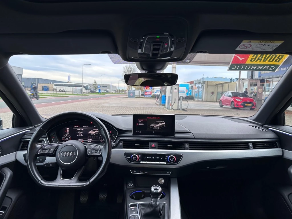 Hoofdafbeelding Audi A4