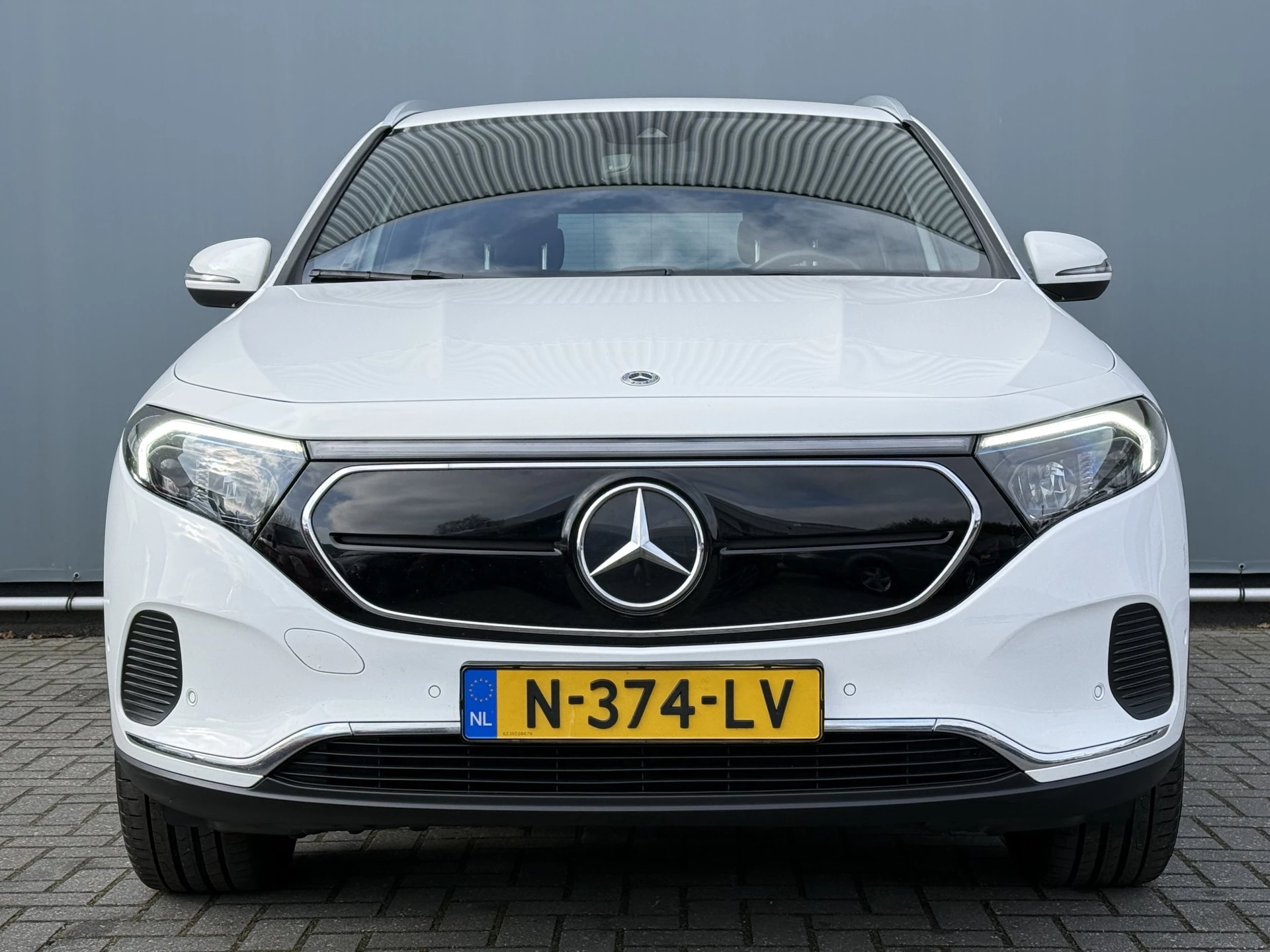 Hoofdafbeelding Mercedes-Benz EQA