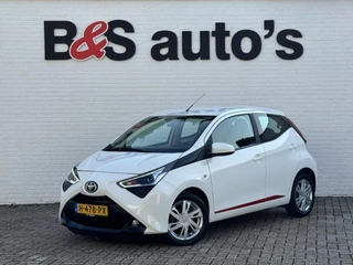 Toyota Aygo 1.0 VVT-i x-play Airco Achteruitrijcamera Apple Carplay / Android Auto Elektrisch bedienbare ramen