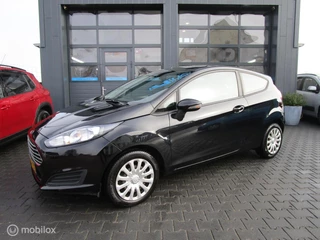 Ford Fiesta 1.0 Style 112dkm! Airco Navigatie Trekhaak