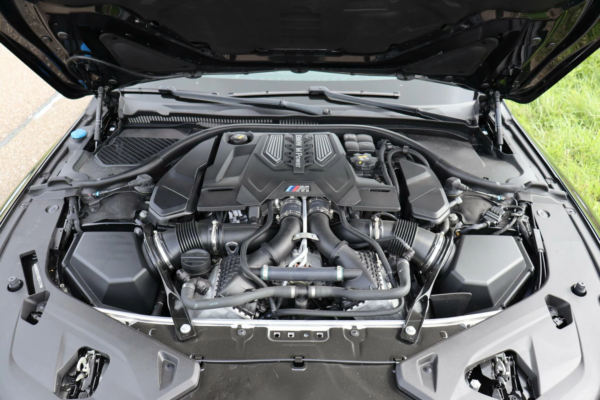 Hoofdafbeelding BMW M8