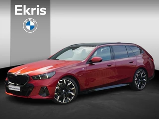BMW 5-serie Touring 530e M Sport Pro | Trekhaak / Comfortstoelen Elektrisch met geheugen / Panoramadak / Head-up / Rondomzicht camera's / Stoelverwarming Voor & Achter