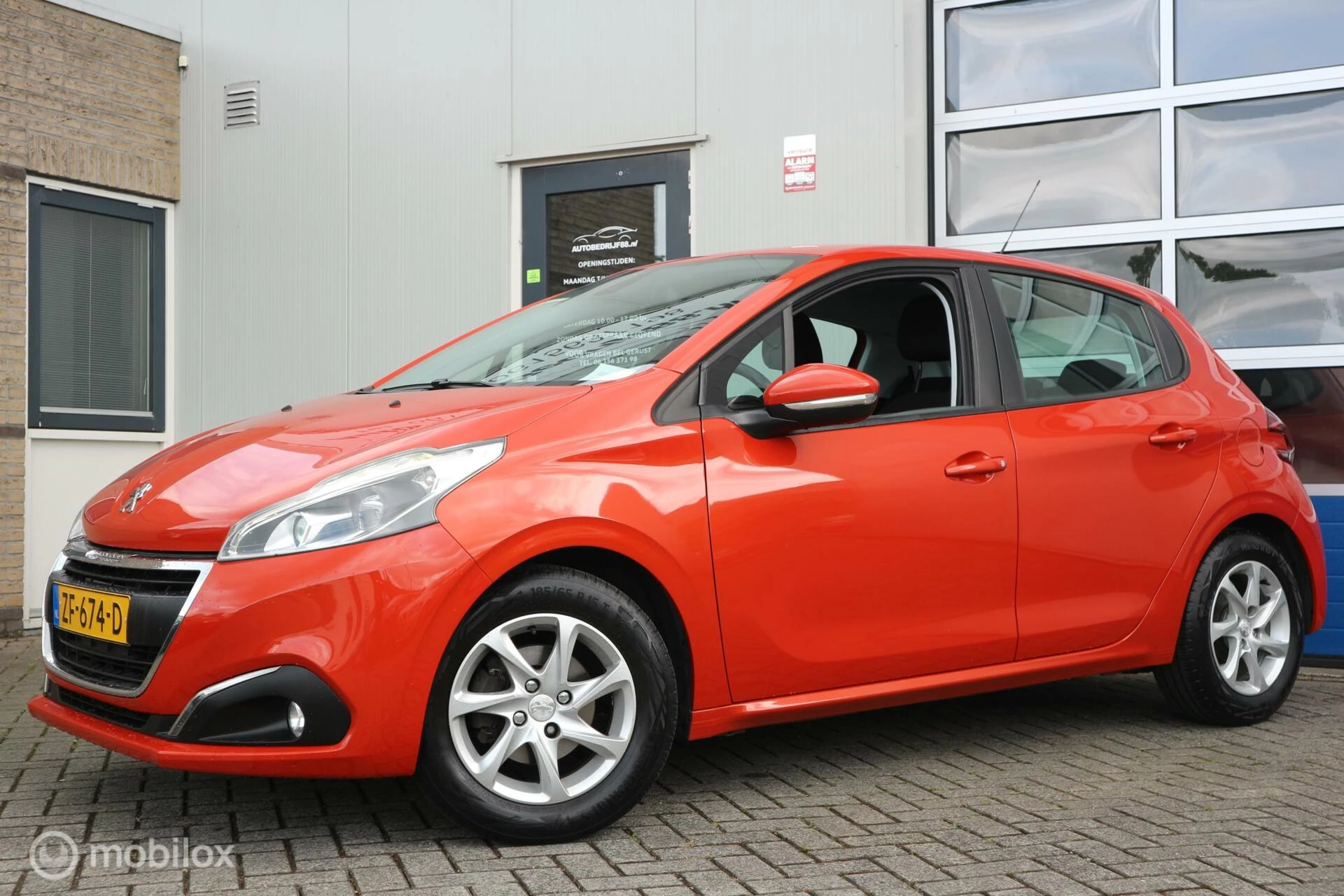 Hoofdafbeelding Peugeot 208