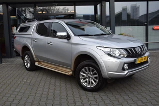 Mitsubishi L200 2.4 DID DUBBEL CABIN A/T 2 SITZ VAN