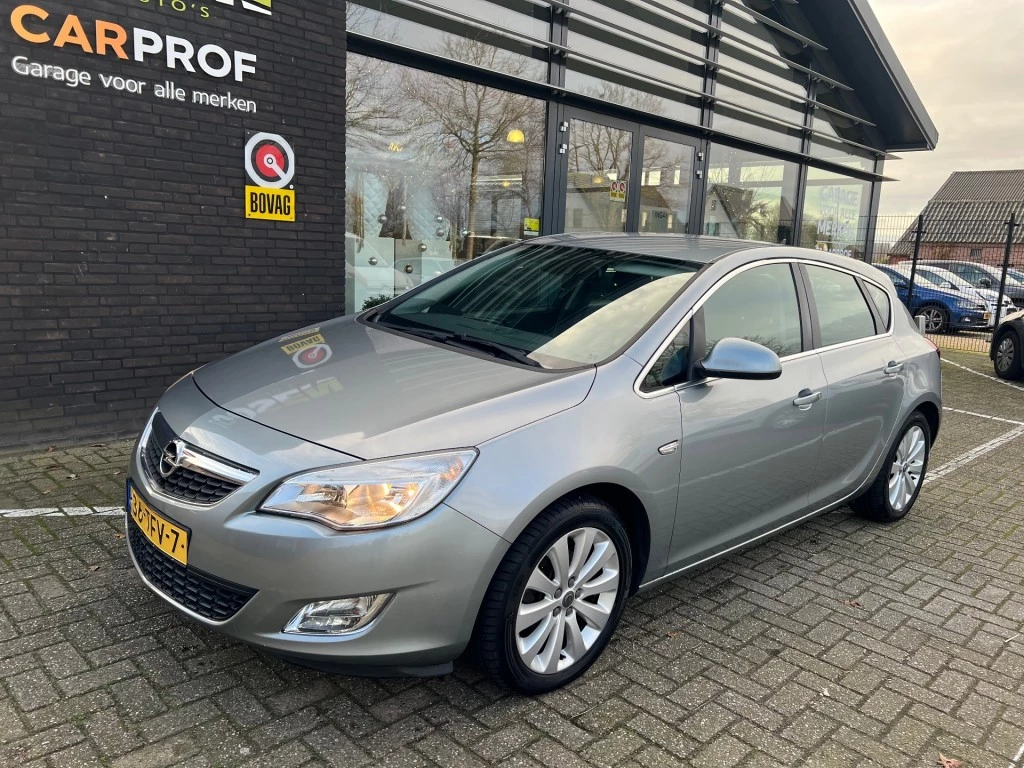 Hoofdafbeelding Opel Astra