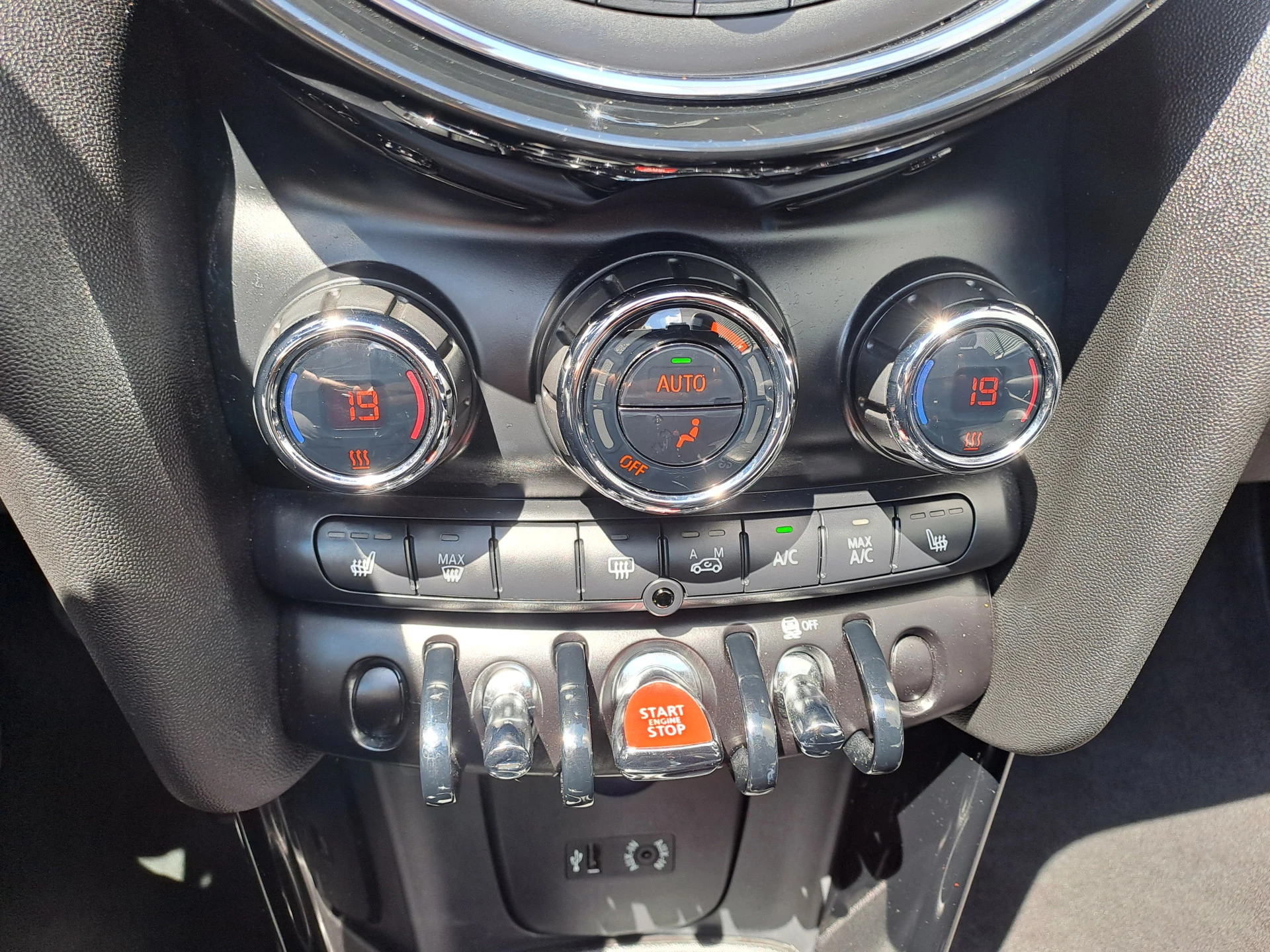 Hoofdafbeelding MINI Cooper Cabrio