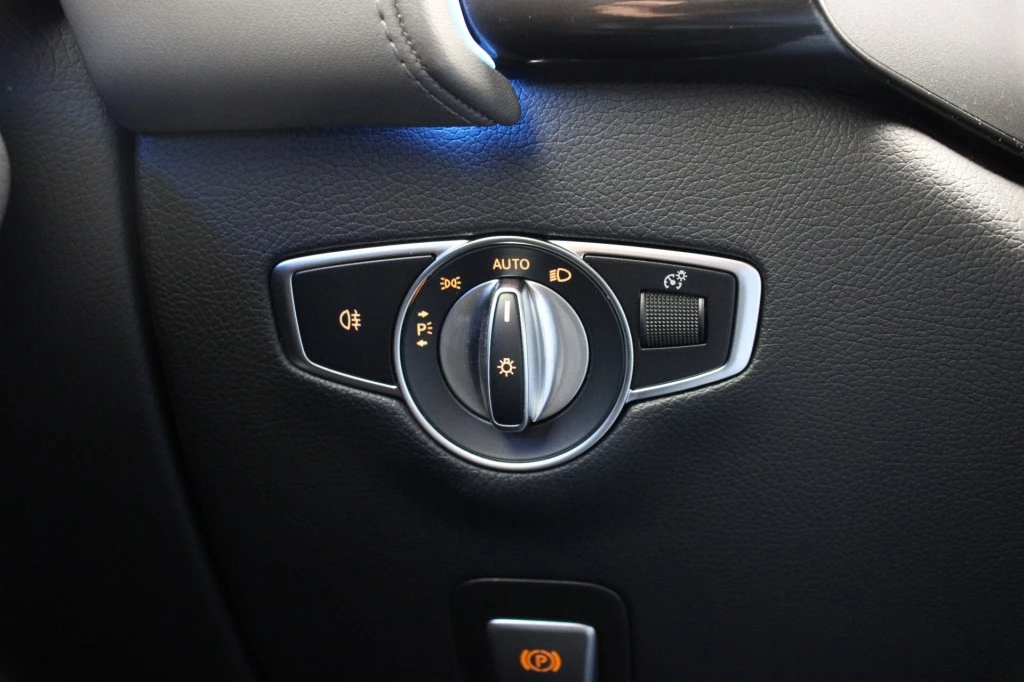 Hoofdafbeelding Mercedes-Benz EQC