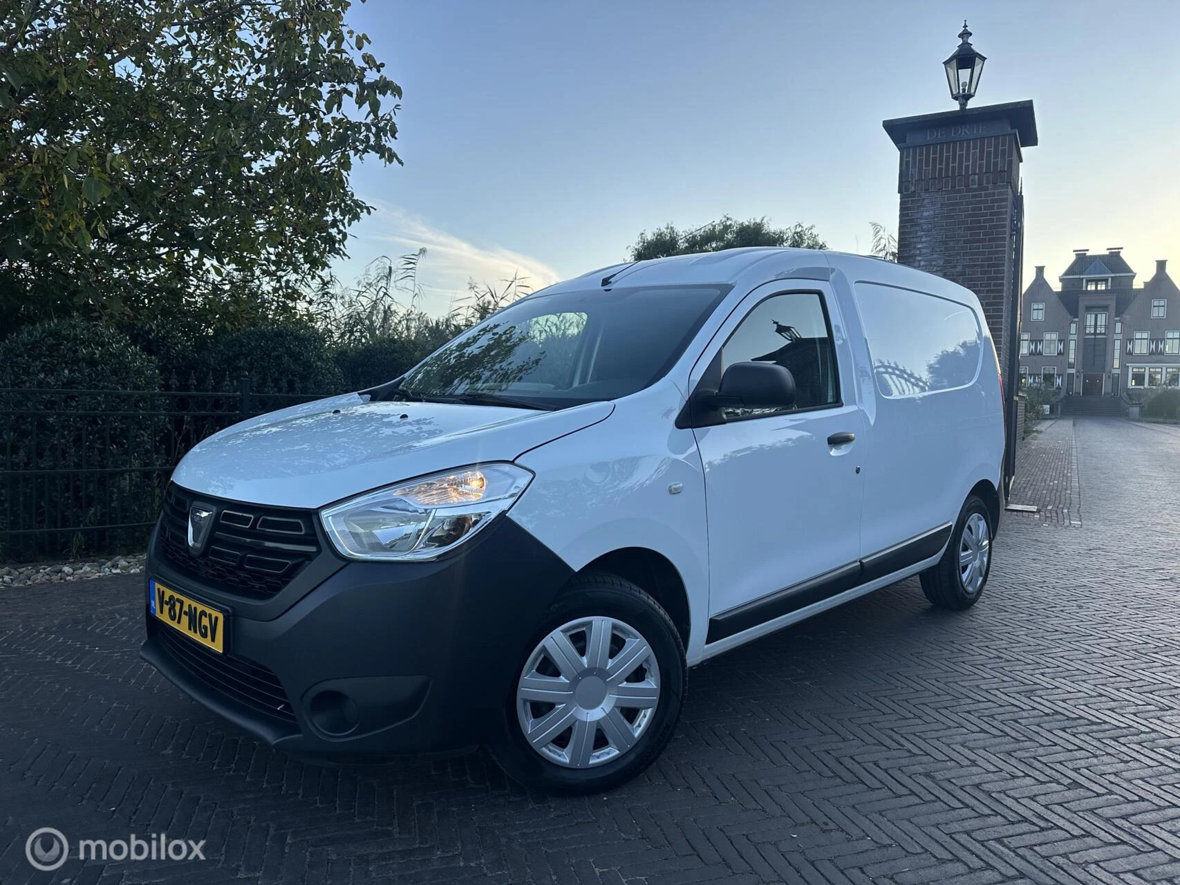 Hoofdafbeelding Dacia Dokker