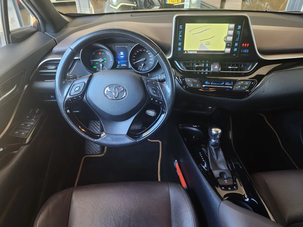 Hoofdafbeelding Toyota C-HR
