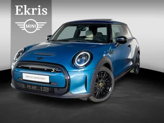 Hoofdafbeelding MINI Electric MINI Electric Cooper SE Collection + Glazen Panoramadak + Chester Leder + Achteruitrijcamera + HUD + Stuur- en stoelverwarming