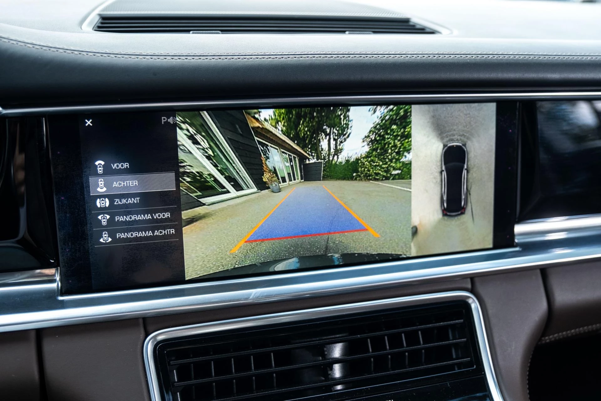 Hoofdafbeelding Porsche Panamera