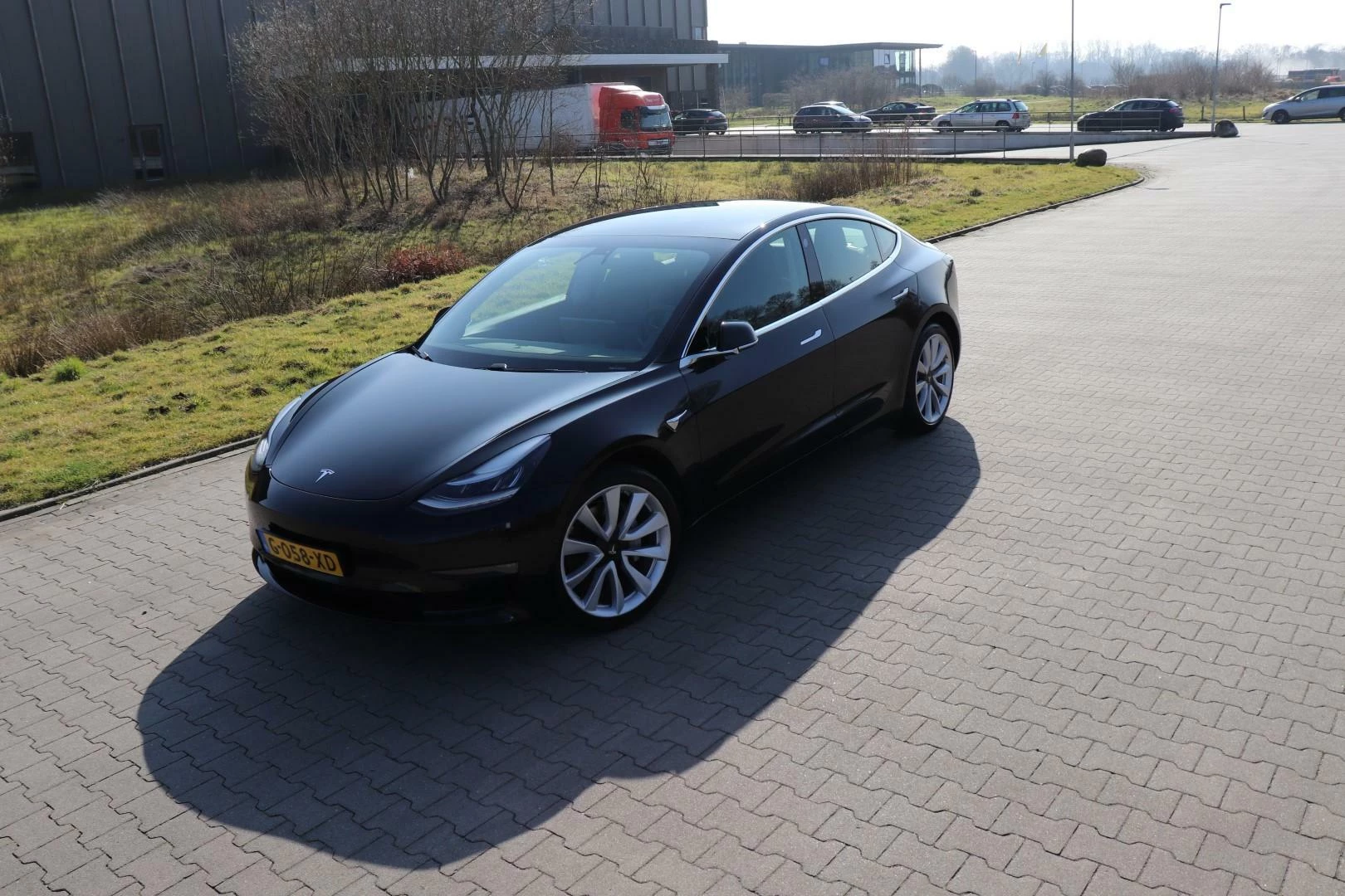 Hoofdafbeelding Tesla Model 3