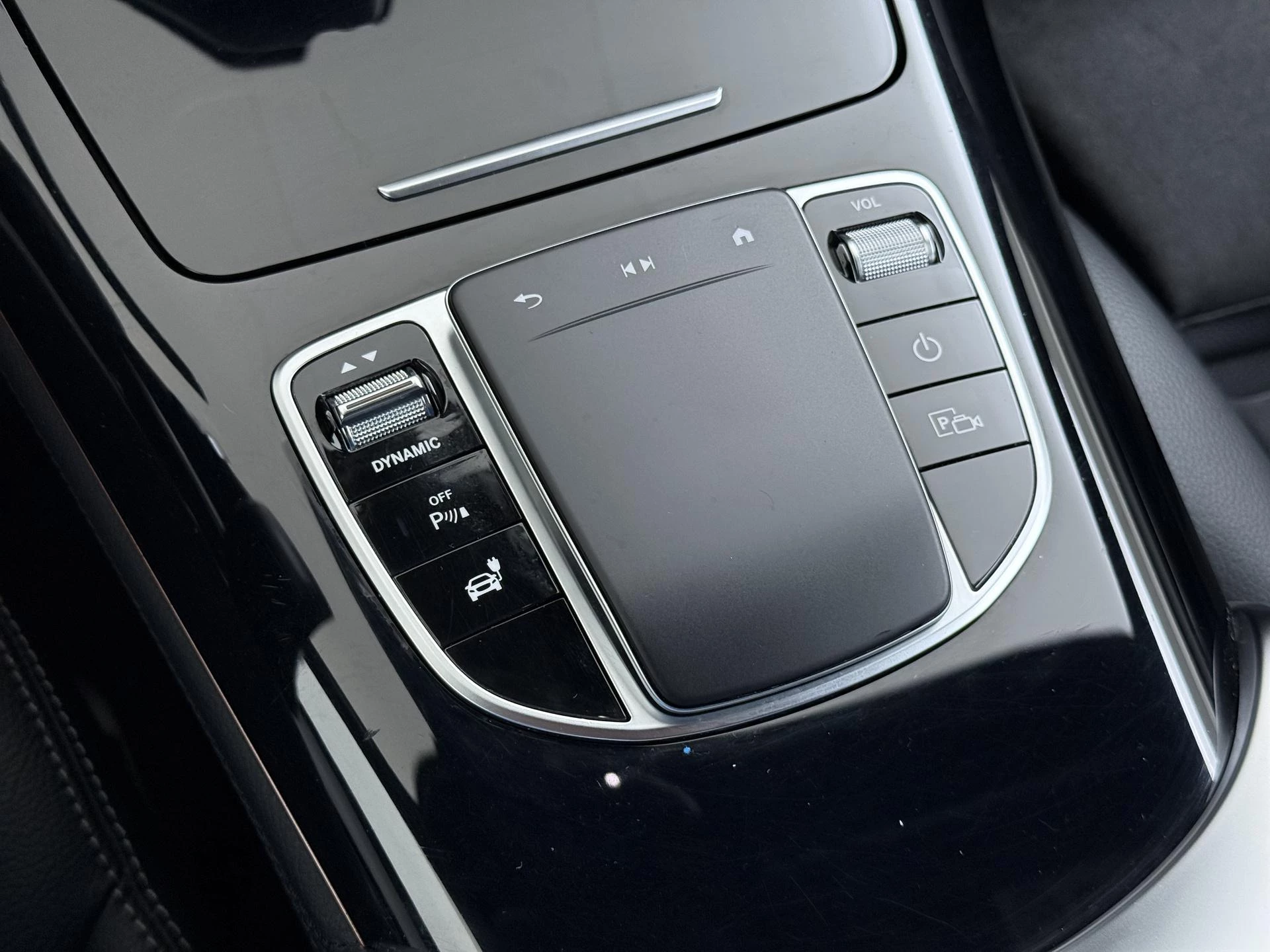 Hoofdafbeelding Mercedes-Benz EQC