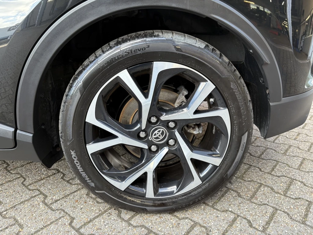 Hoofdafbeelding Toyota C-HR