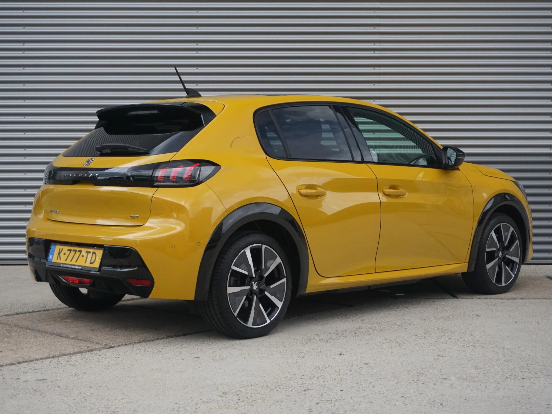 Hoofdafbeelding Peugeot e-208