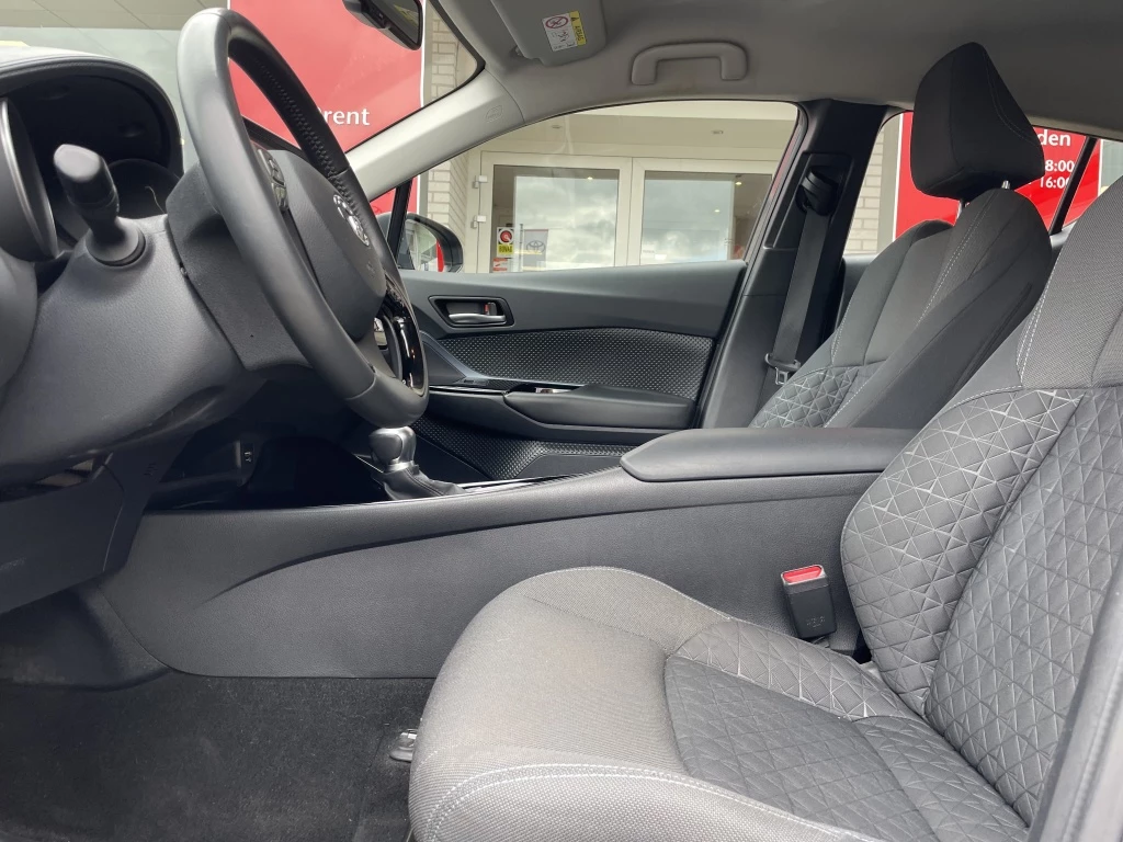 Hoofdafbeelding Toyota C-HR